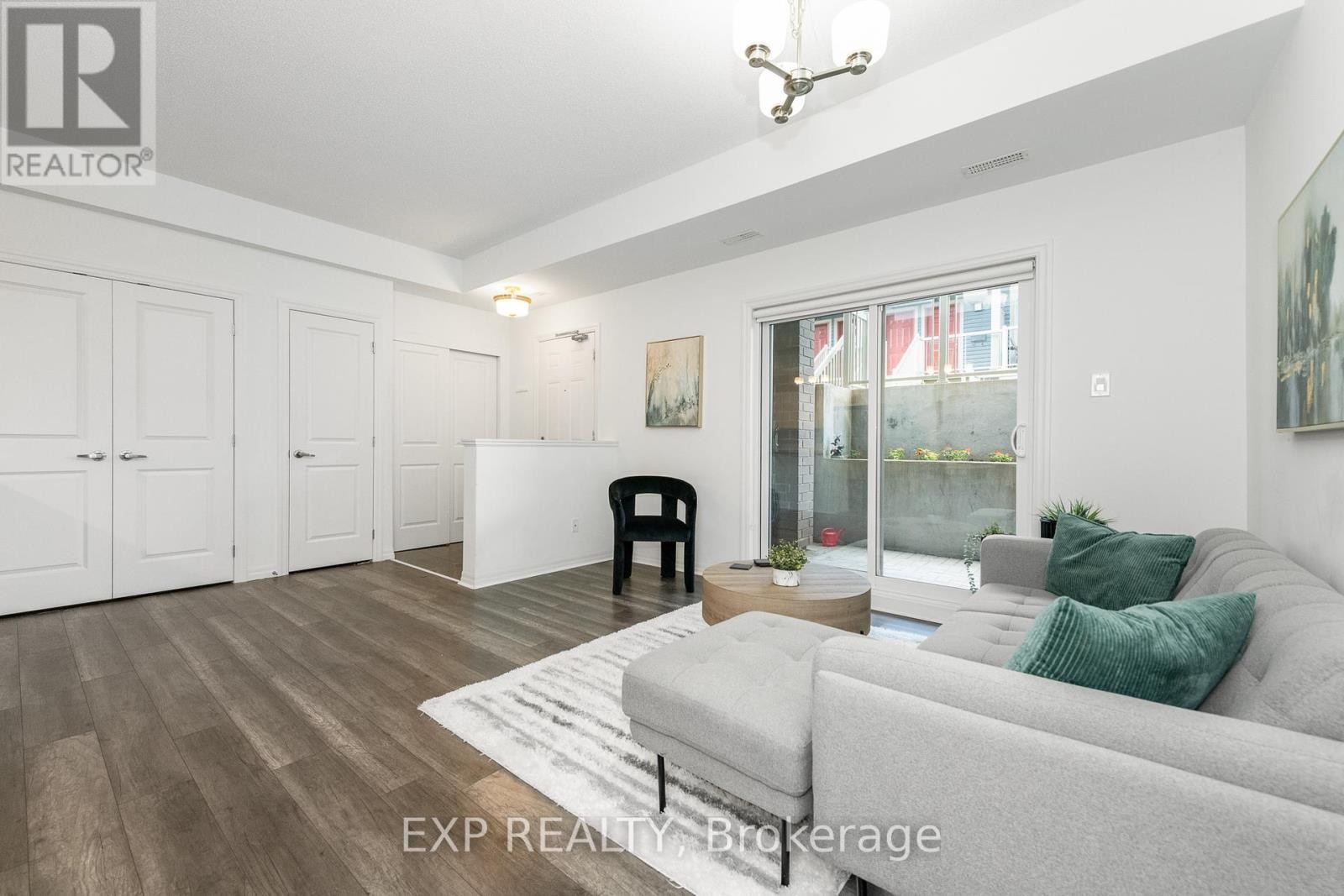 












321 BIG SKY PRIVATE

,
Ottawa,




Ontario
K1T0M8

