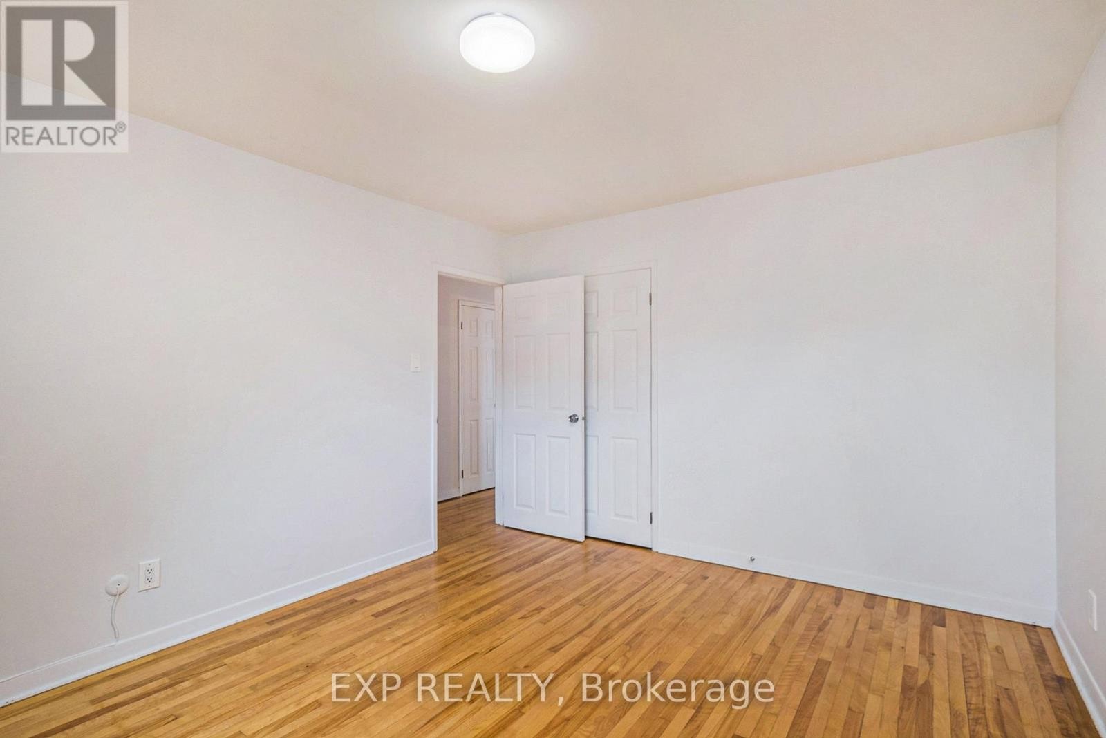 












910 WATSON STREET

,
Ottawa,




Ontario
K2B6B9

