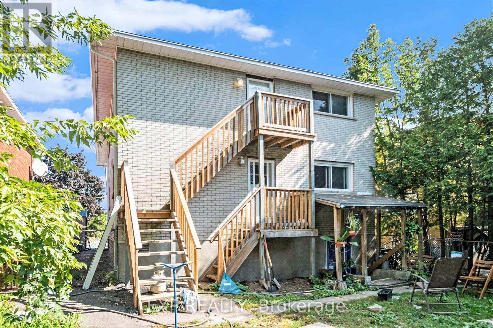 












910 WATSON STREET

,
Ottawa,




Ontario
K2B6B9

