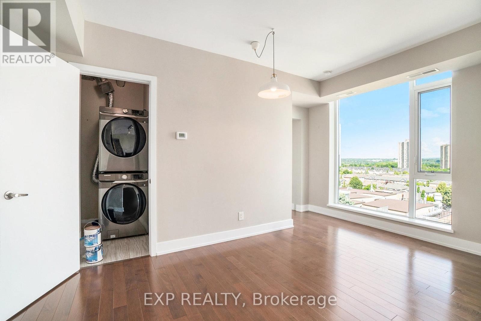 












814 - 360 PATRICIA AVENUE

,
Ottawa,




Ontario
K1Z0A8

