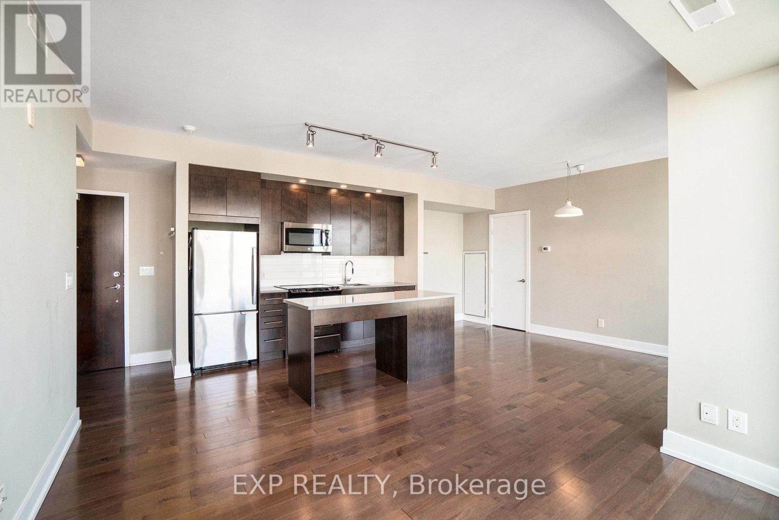 












814 - 360 PATRICIA AVENUE

,
Ottawa,




Ontario
K1Z0A8

