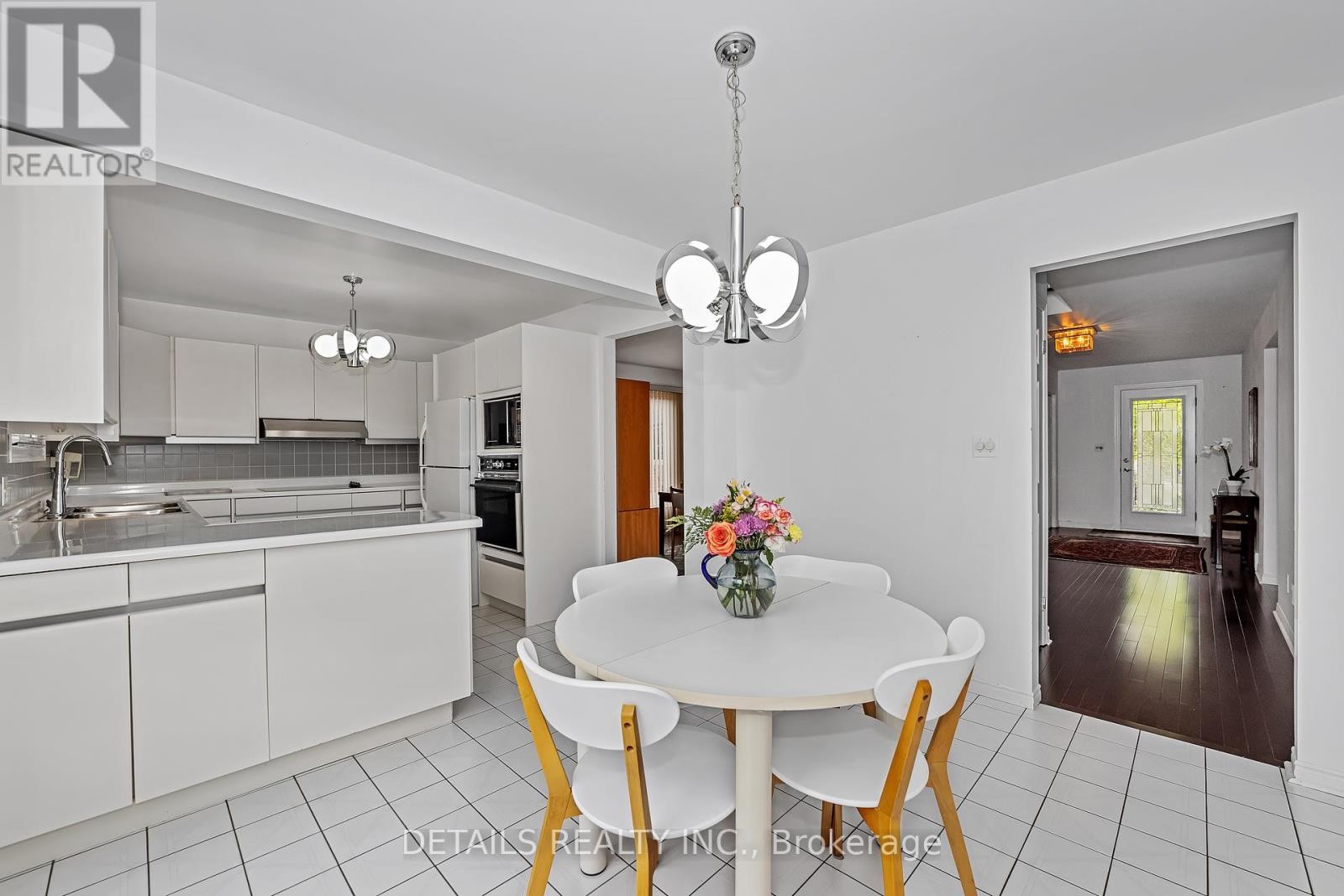 












1020 AMBLESIDE CRESCENT S

,
Kingston (North of Taylor-Kidd Blvd),




Ontario
K7P2B3

