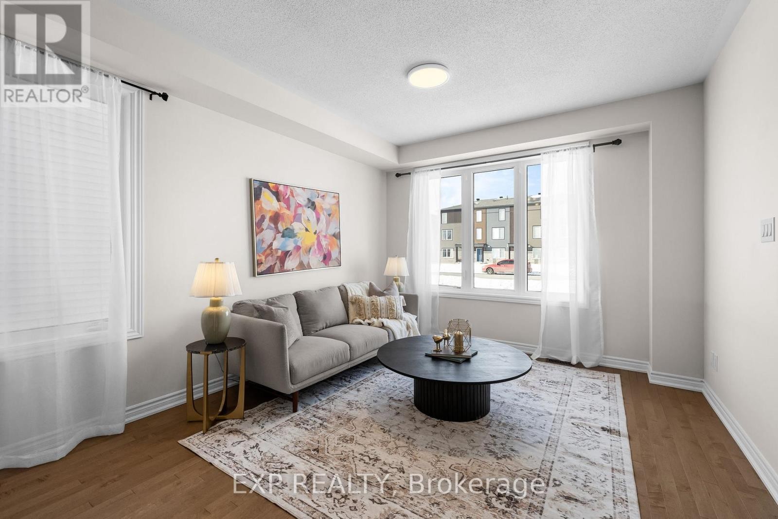 












1074 CHAPMAN MILLS DRIVE

,
Ottawa,




Ontario
K2J6P5

