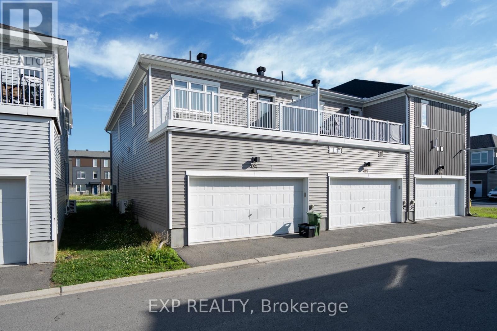 












1074 CHAPMAN MILLS DRIVE

,
Ottawa,




Ontario
K2J6P5


