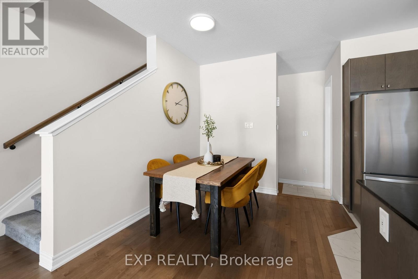












1074 CHAPMAN MILLS DRIVE

,
Ottawa,




Ontario
K2J6P5

