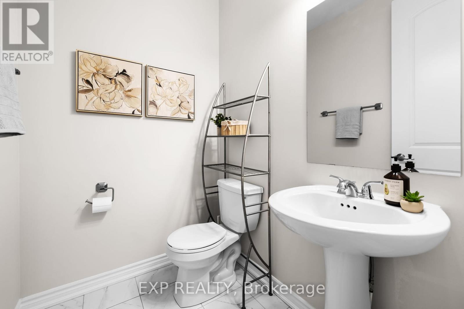












1074 CHAPMAN MILLS DRIVE

,
Ottawa,




Ontario
K2J6P5

