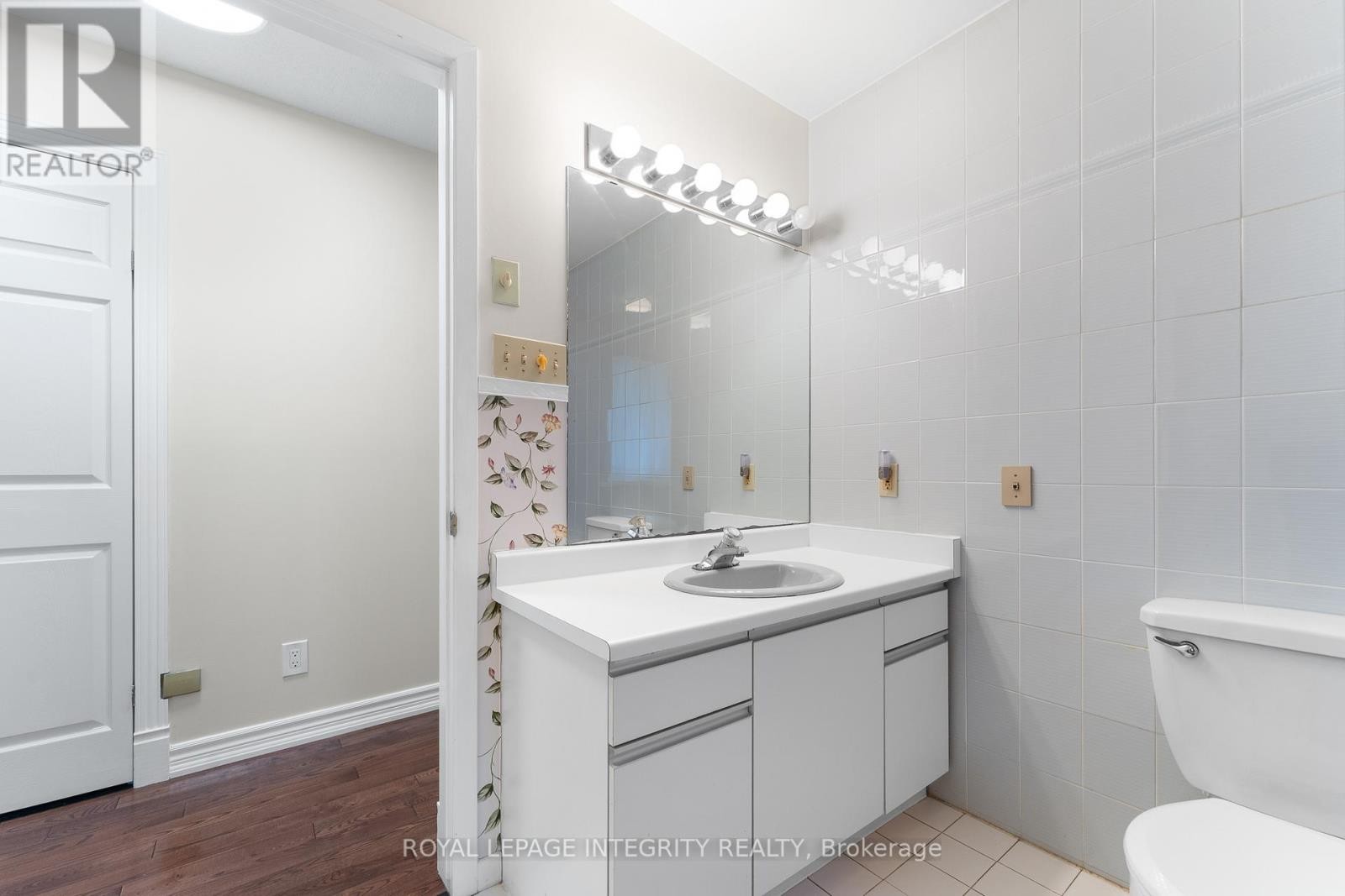 












7403 RIDEAU VALLEY DRIVE S

,
Ottawa,




Ontario
K0A2E0

