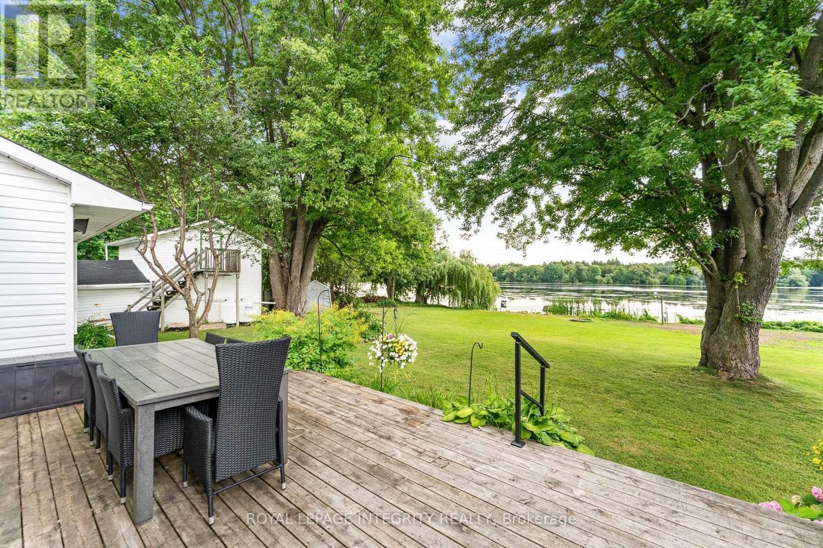 












7403 RIDEAU VALLEY DRIVE S

,
Ottawa,




Ontario
K0A2E0

