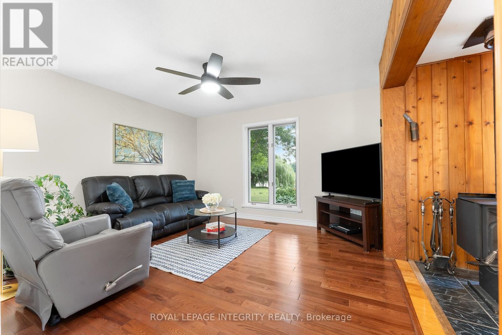 












7403 RIDEAU VALLEY DRIVE S

,
Ottawa,




Ontario
K0A2E0


