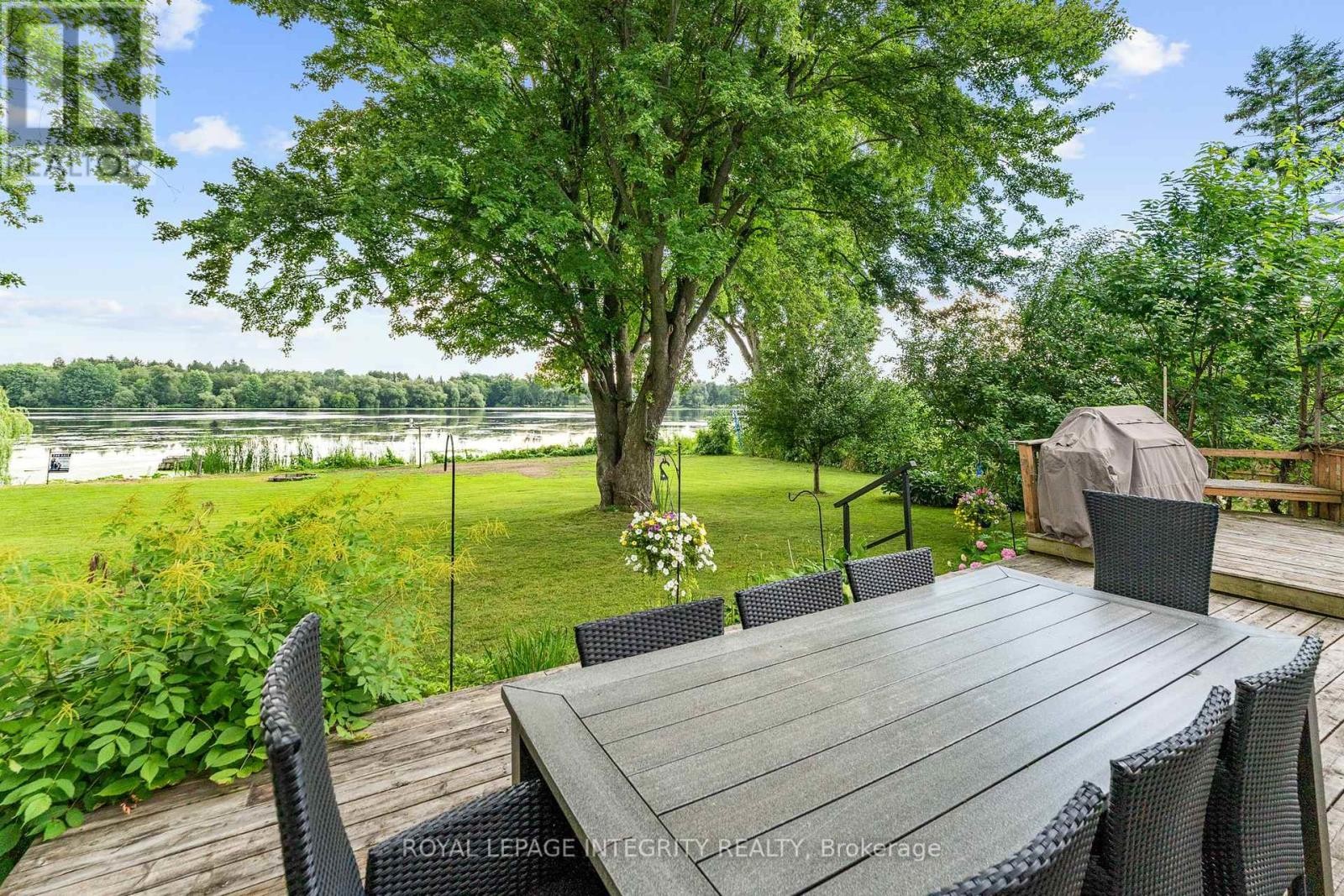 












7403 RIDEAU VALLEY DRIVE S

,
Ottawa,




Ontario
K0A2E0

