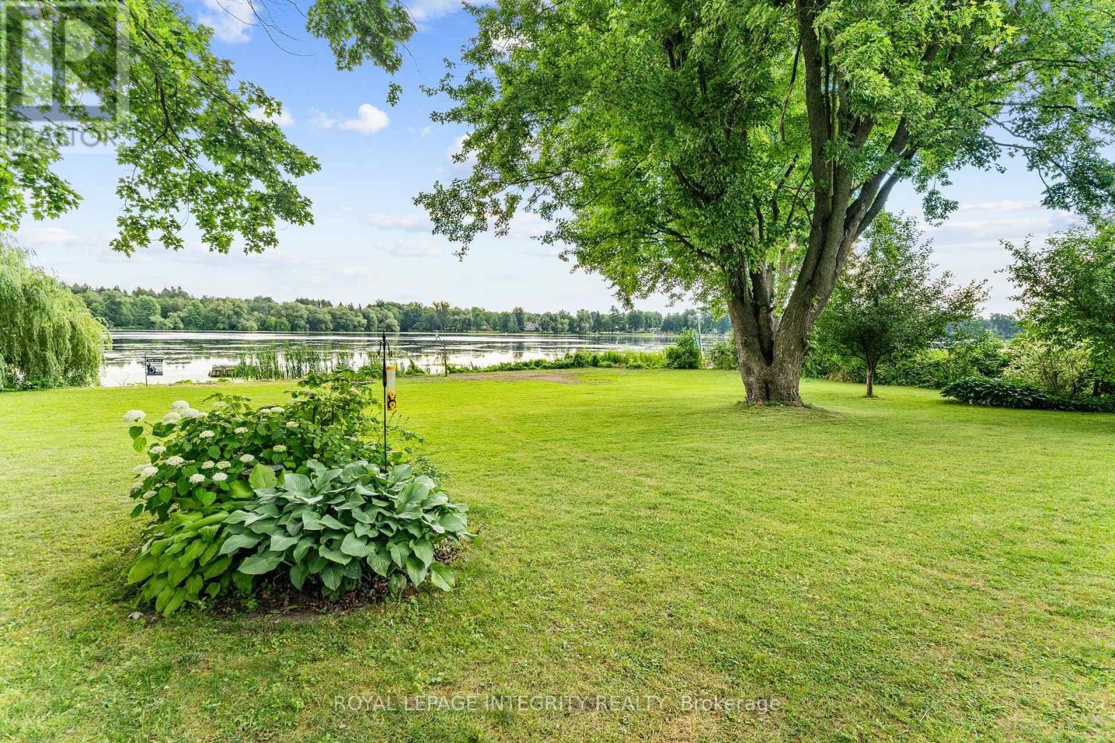 












7403 RIDEAU VALLEY DRIVE S

,
Ottawa,




Ontario
K0A2E0

