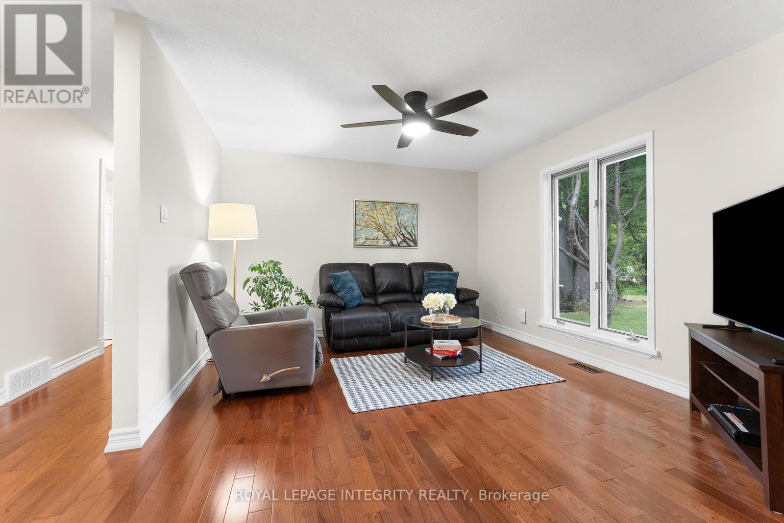 












7403 RIDEAU VALLEY DRIVE S

,
Ottawa,




Ontario
K0A2E0

