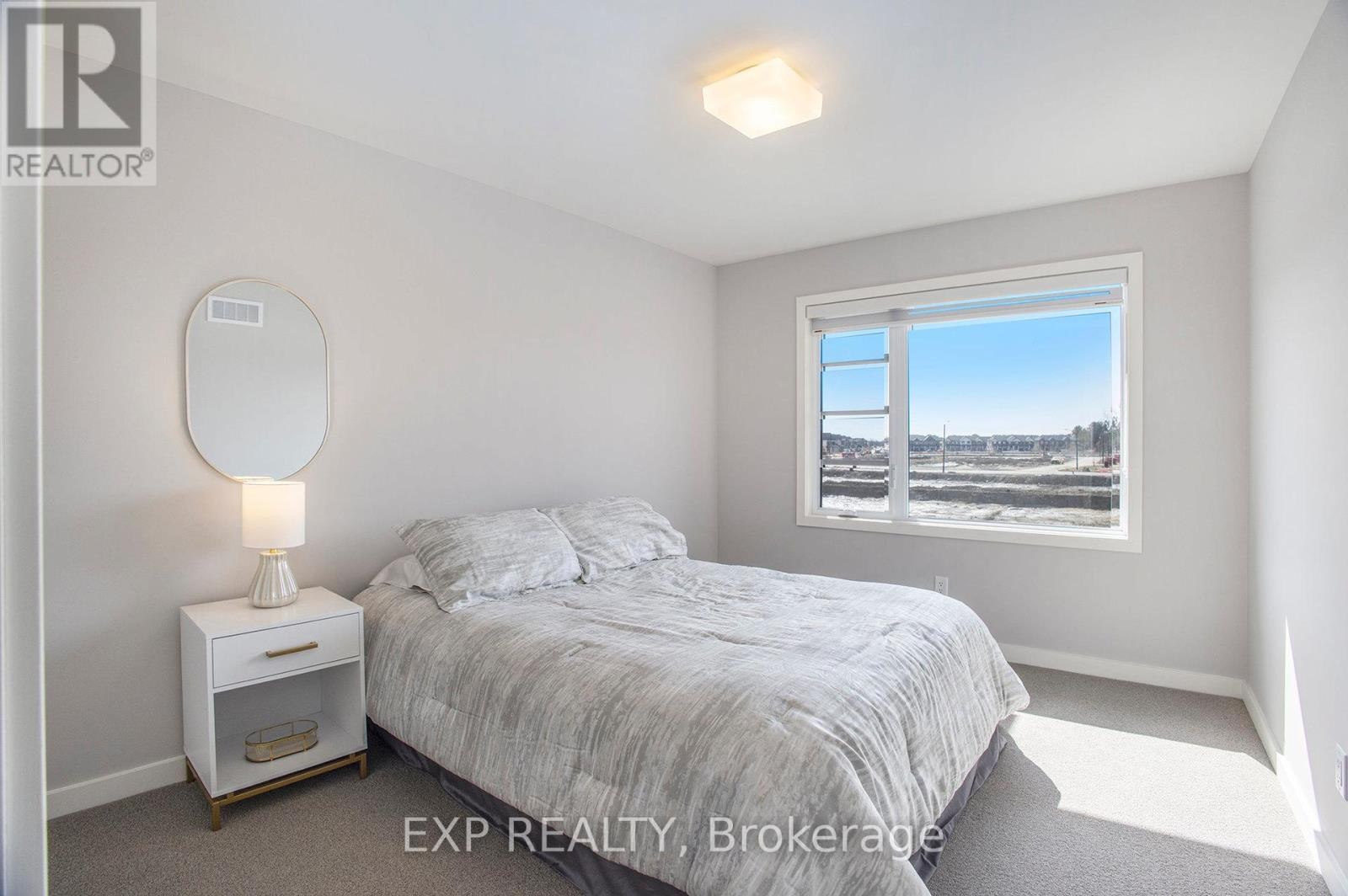 












1022 LUNAR GLOW CRESCENT

,
Ottawa,




Ontario
K4M0J9

