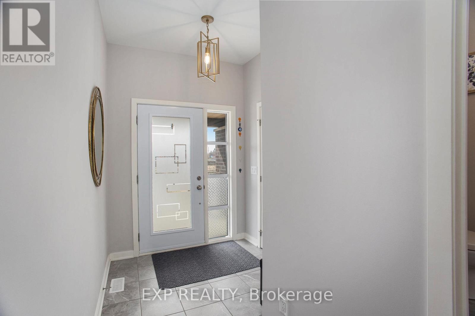 












1022 LUNAR GLOW CRESCENT

,
Ottawa,




Ontario
K4M0J9

