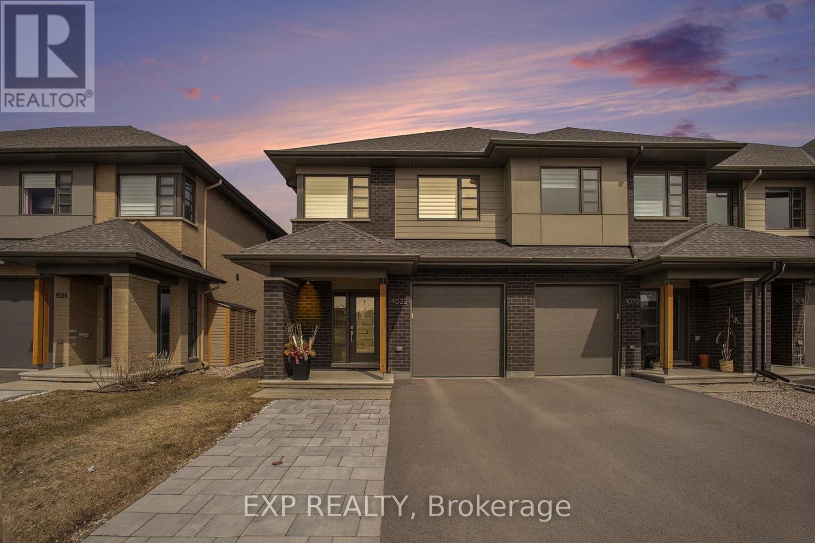 












1022 LUNAR GLOW CRESCENT

,
Ottawa,




Ontario
K4M0J9

