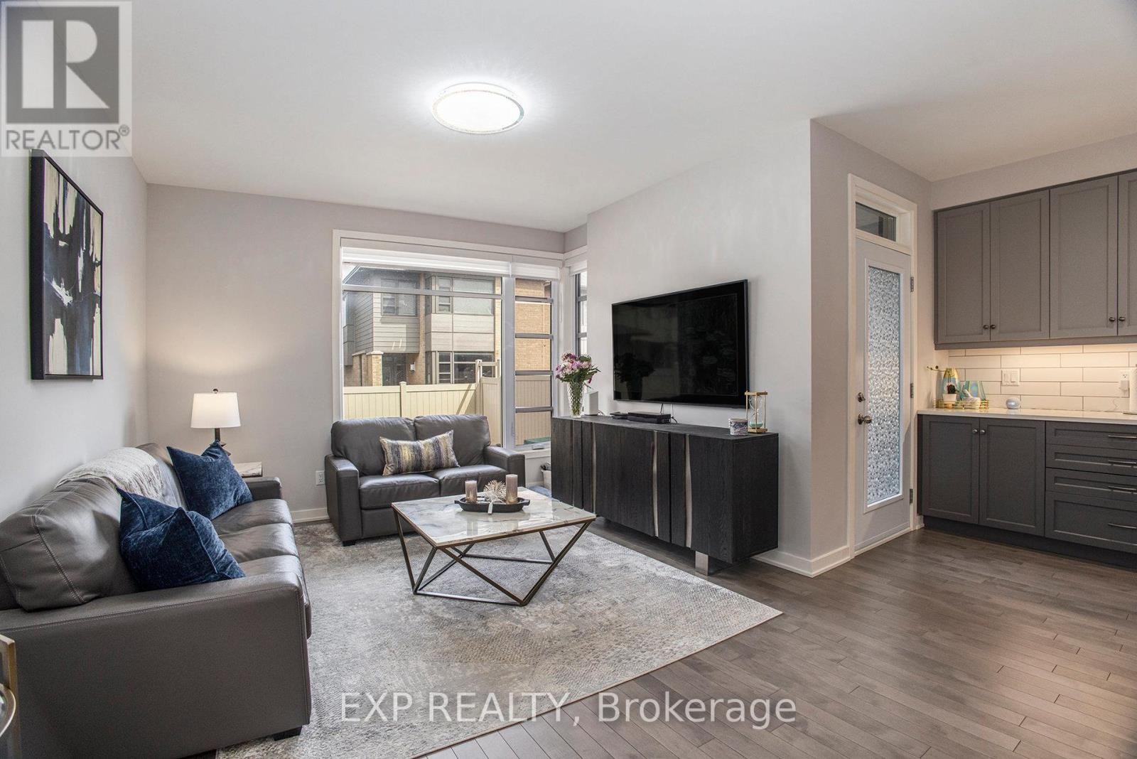 












1022 LUNAR GLOW CRESCENT

,
Ottawa,




Ontario
K4M0J9

