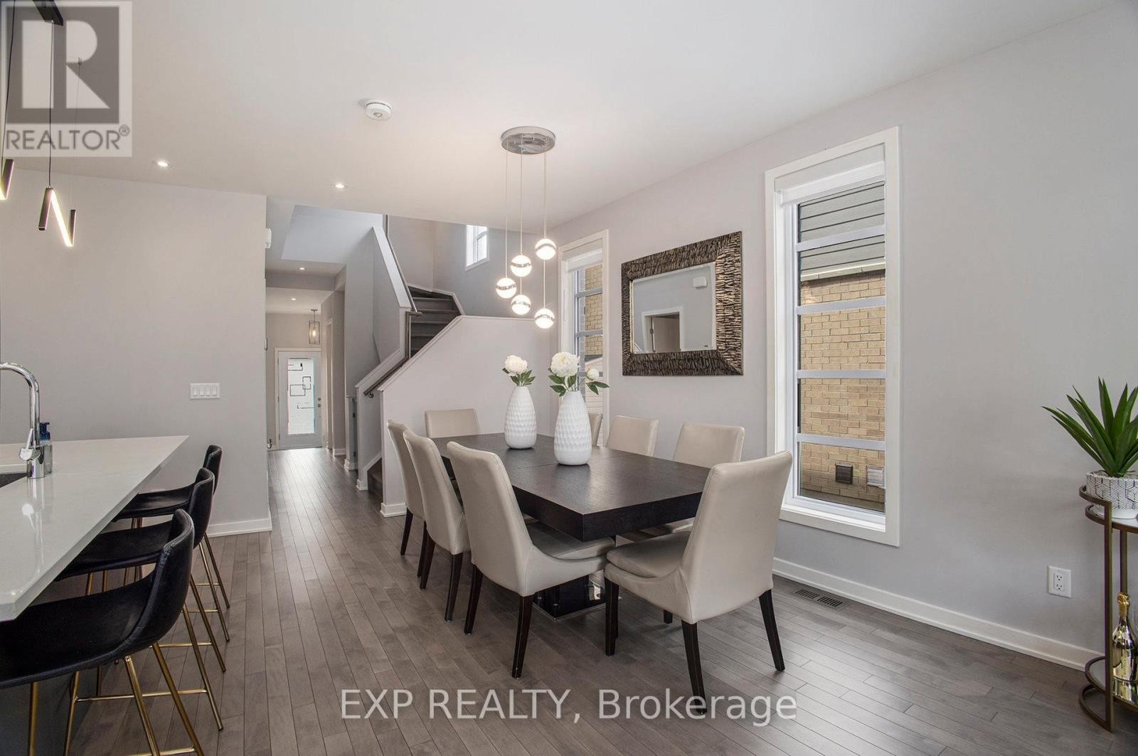












1022 LUNAR GLOW CRESCENT

,
Ottawa,




Ontario
K4M0J9

