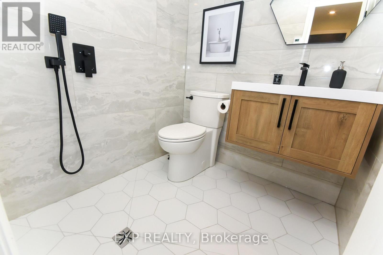 












1866 BEATTIE AVENUE

,
Ottawa,




Ontario
K1H5R8

