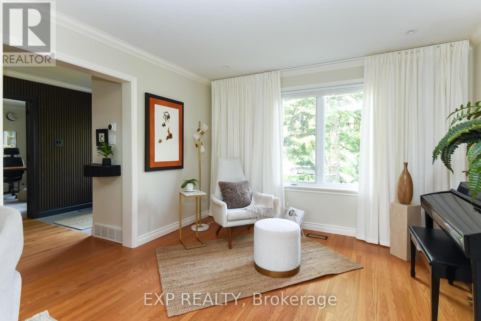 












1866 BEATTIE AVENUE

,
Ottawa,




Ontario
K1H5R8


