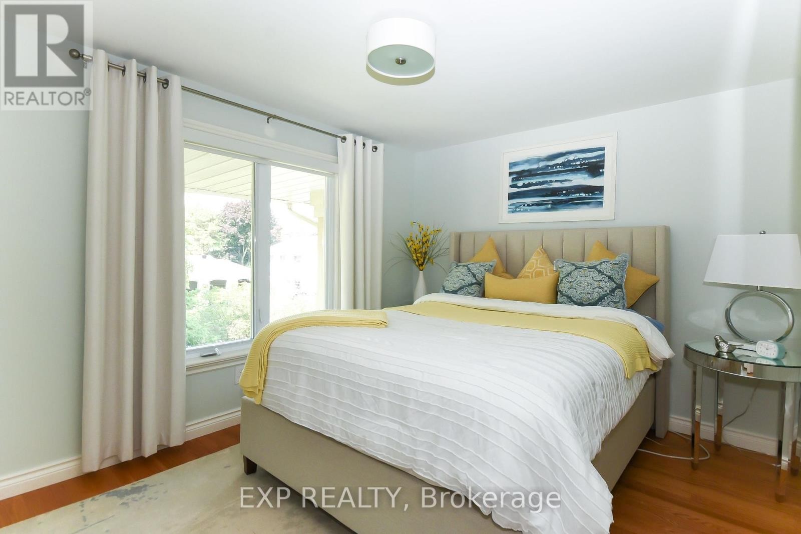 












1866 BEATTIE AVENUE

,
Ottawa,




Ontario
K1H5R8

