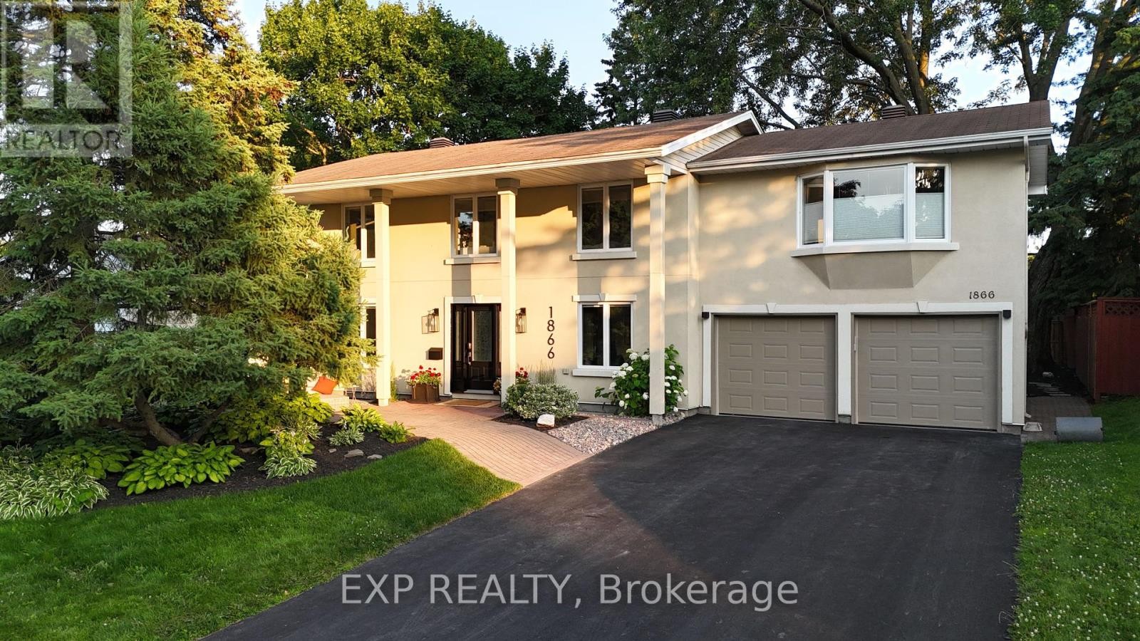 












1866 BEATTIE AVENUE

,
Ottawa,




Ontario
K1H5R8

