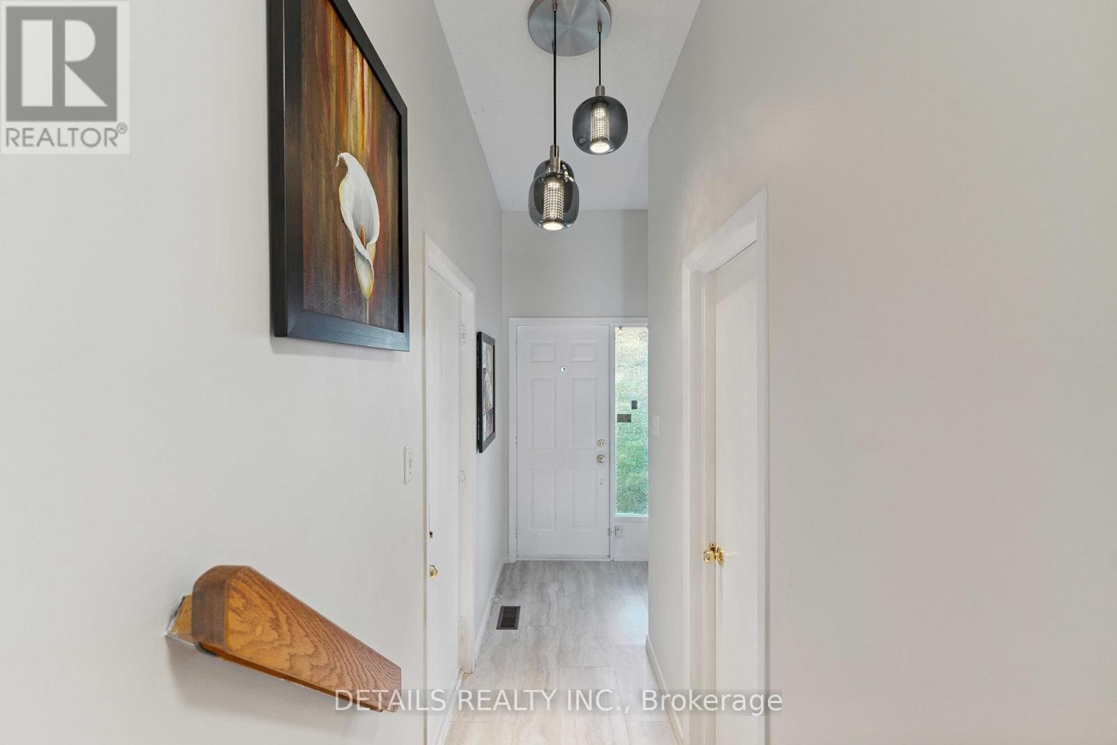 












1537 BRIARFIELD CRESCENT

,
Ottawa,




Ontario
K4A1Z9

