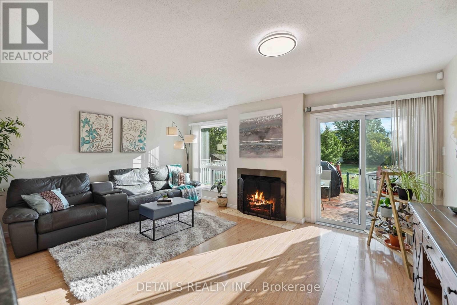 












1537 BRIARFIELD CRESCENT

,
Ottawa,




Ontario
K4A1Z9


