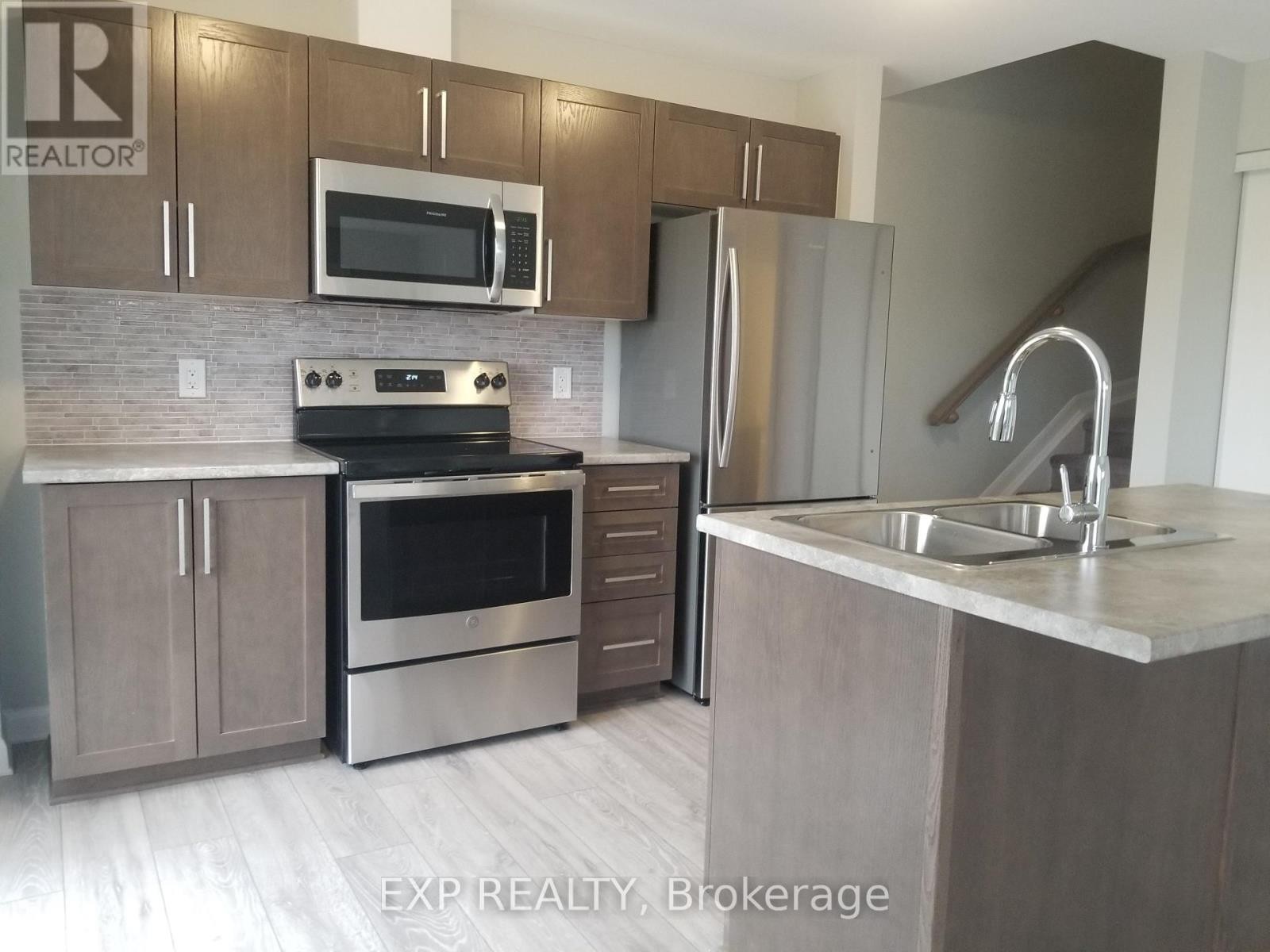 












C - 2337 MER BLEUE ROAD

,
Ottawa,




Ontario
K4A5H5

