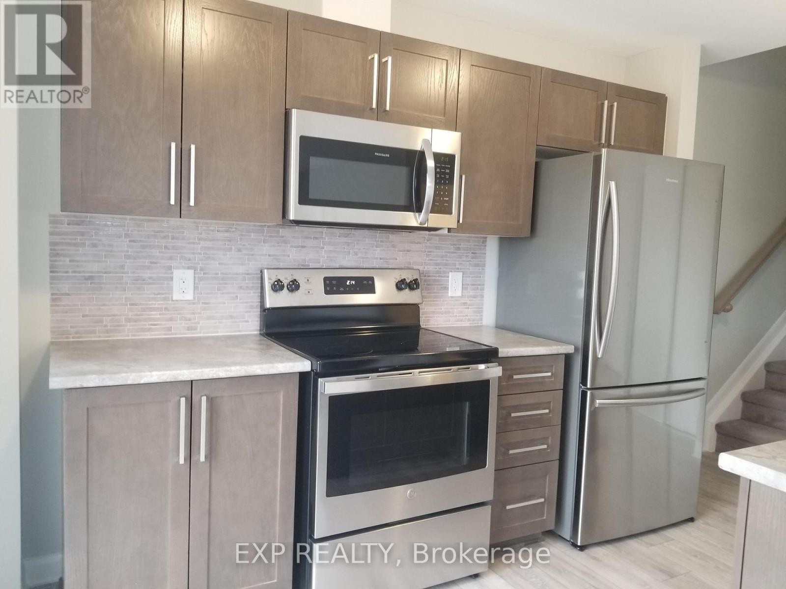 












C - 2337 MER BLEUE ROAD

,
Ottawa,




Ontario
K4A5H5


