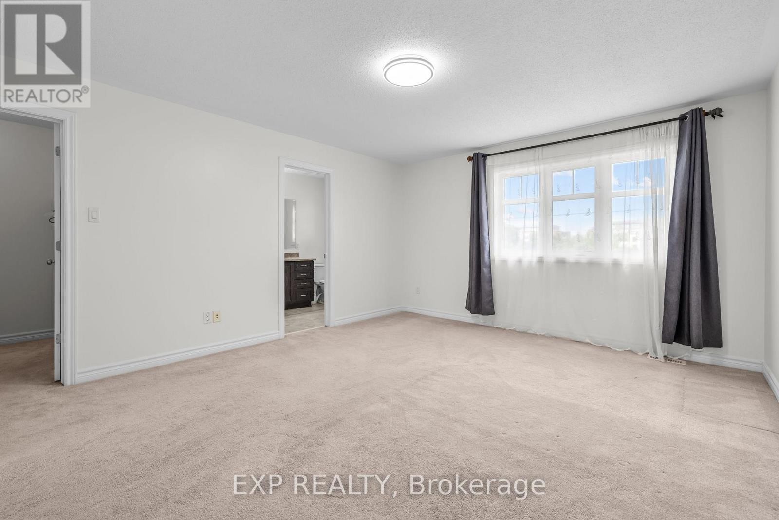 












213 MANCINI WAY

,
Ottawa,




Ontario
K2J3V1

