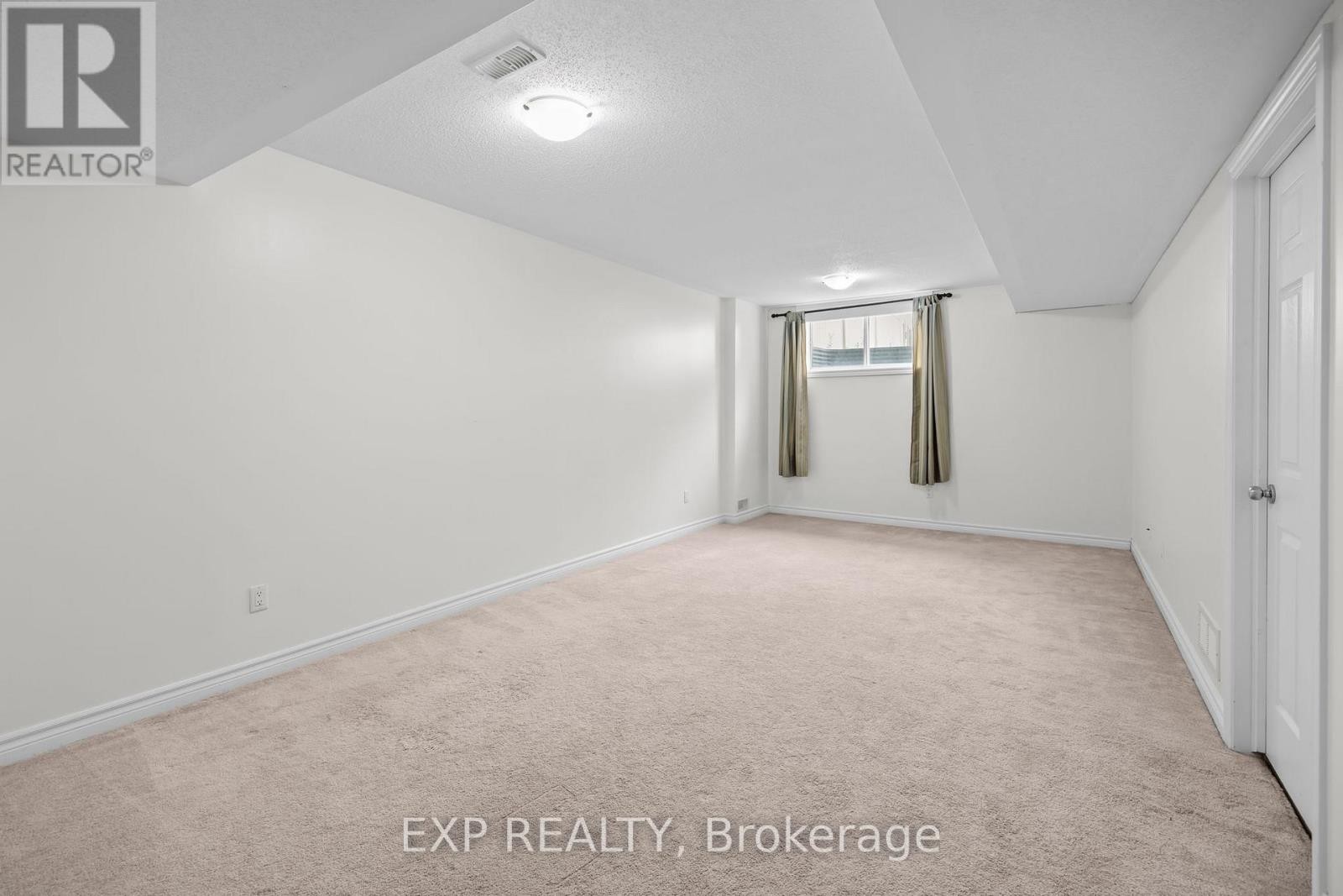 












213 MANCINI WAY

,
Ottawa,




Ontario
K2J3V1

