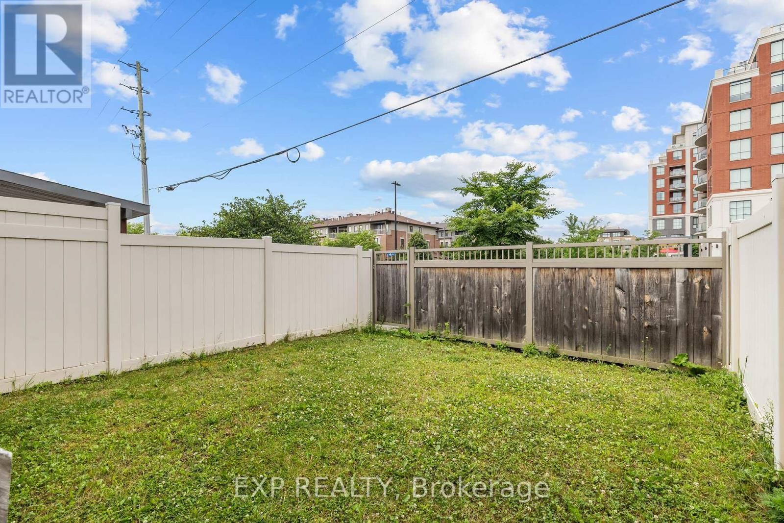 












213 MANCINI WAY

,
Ottawa,




Ontario
K2J3V1

