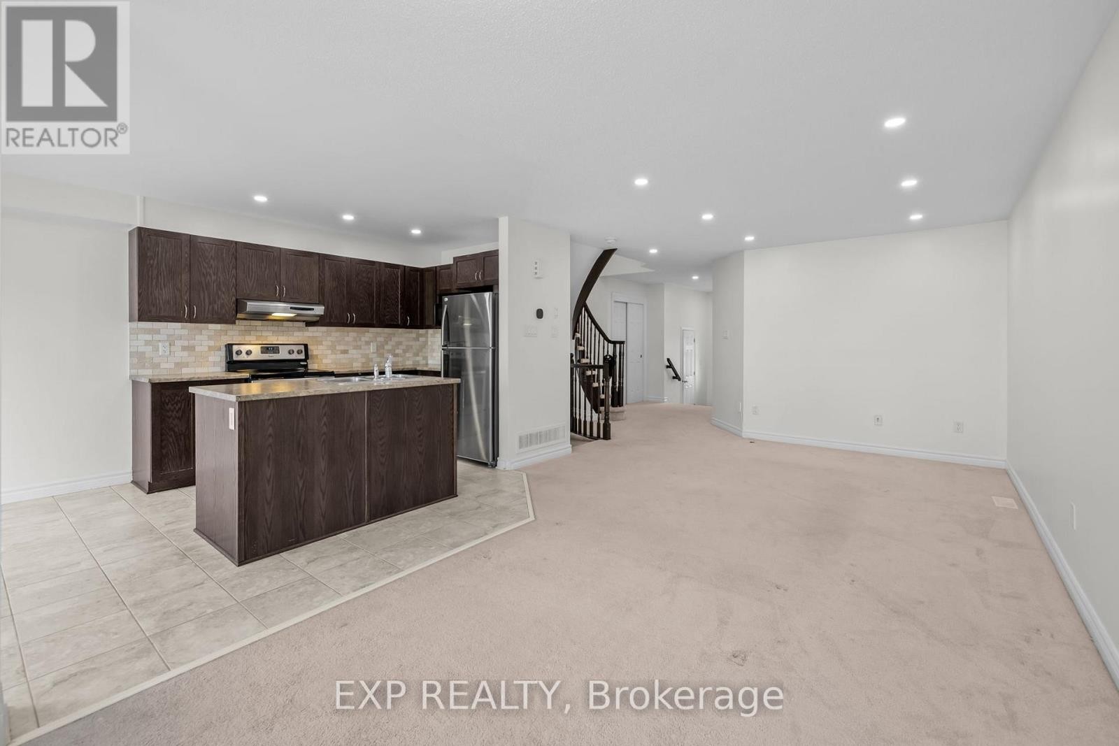 












213 MANCINI WAY

,
Ottawa,




Ontario
K2J3V1

