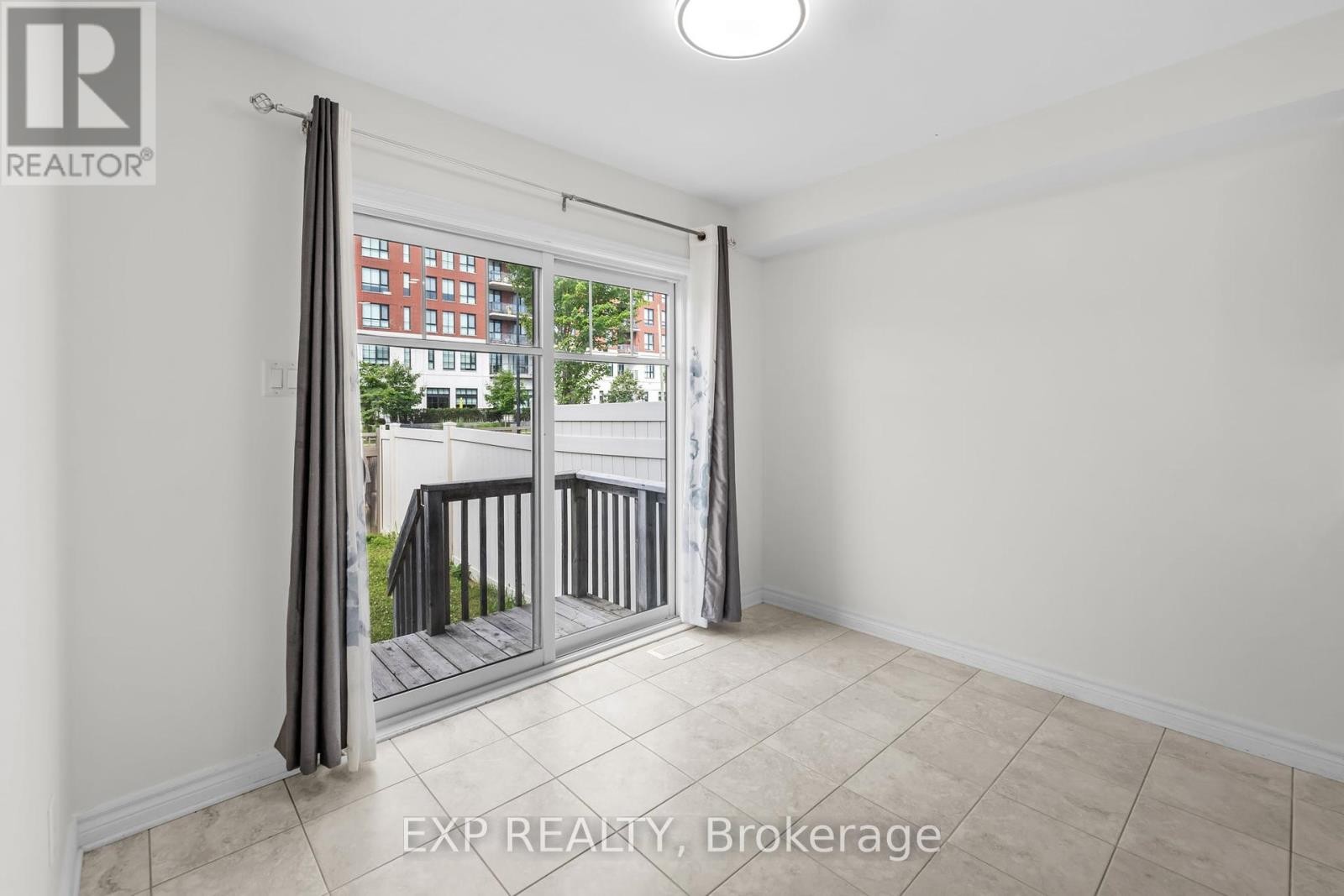 












213 MANCINI WAY

,
Ottawa,




Ontario
K2J3V1

