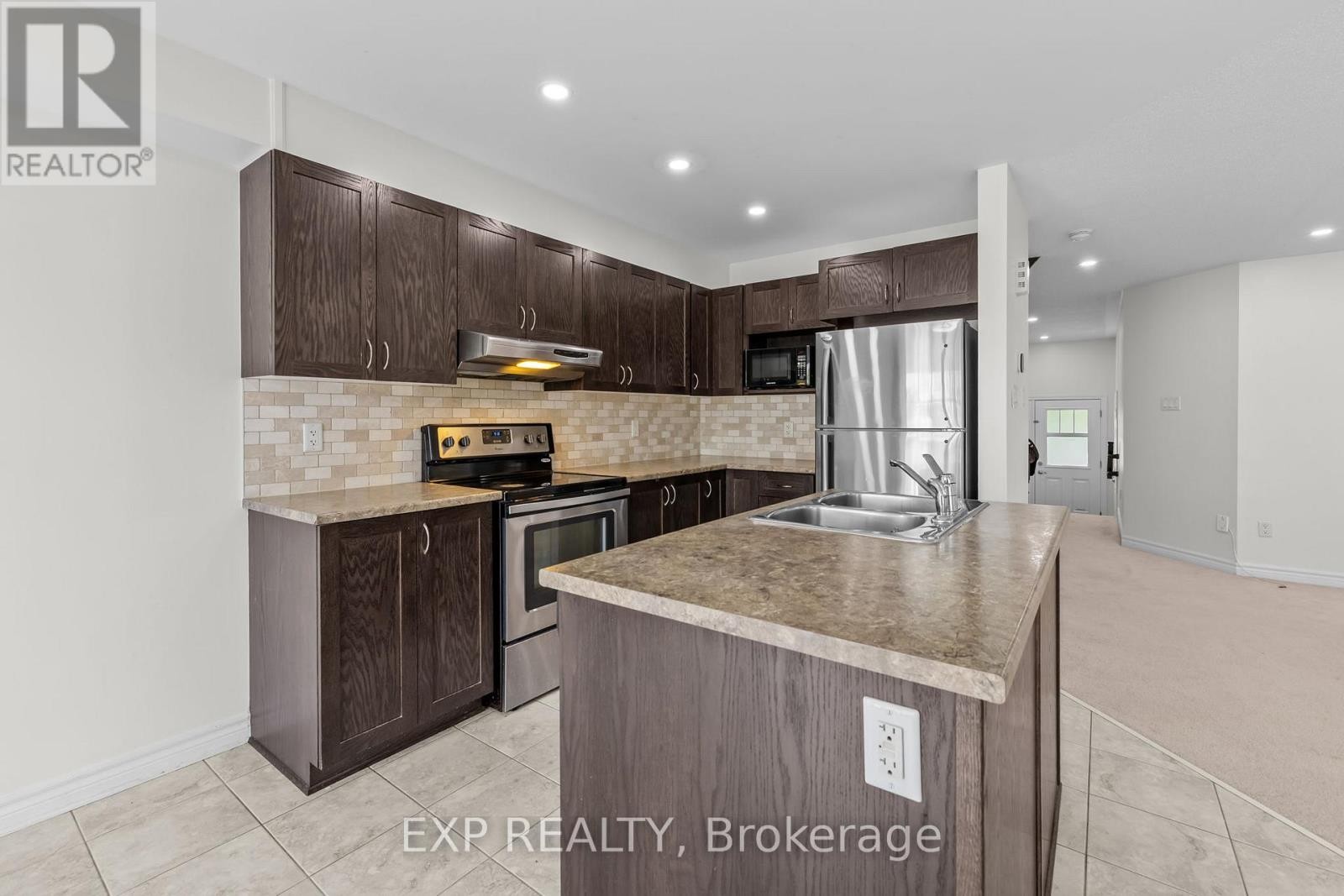 












213 MANCINI WAY

,
Ottawa,




Ontario
K2J3V1

