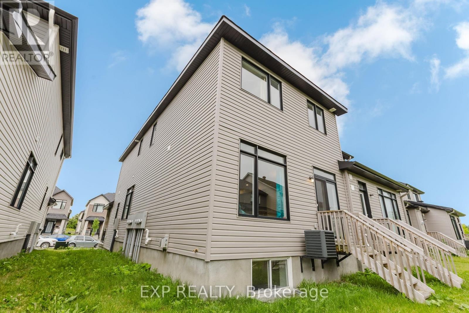 












808 MOCHI CIRCLE

,
Ottawa,




Ontario
K2J6Y9

