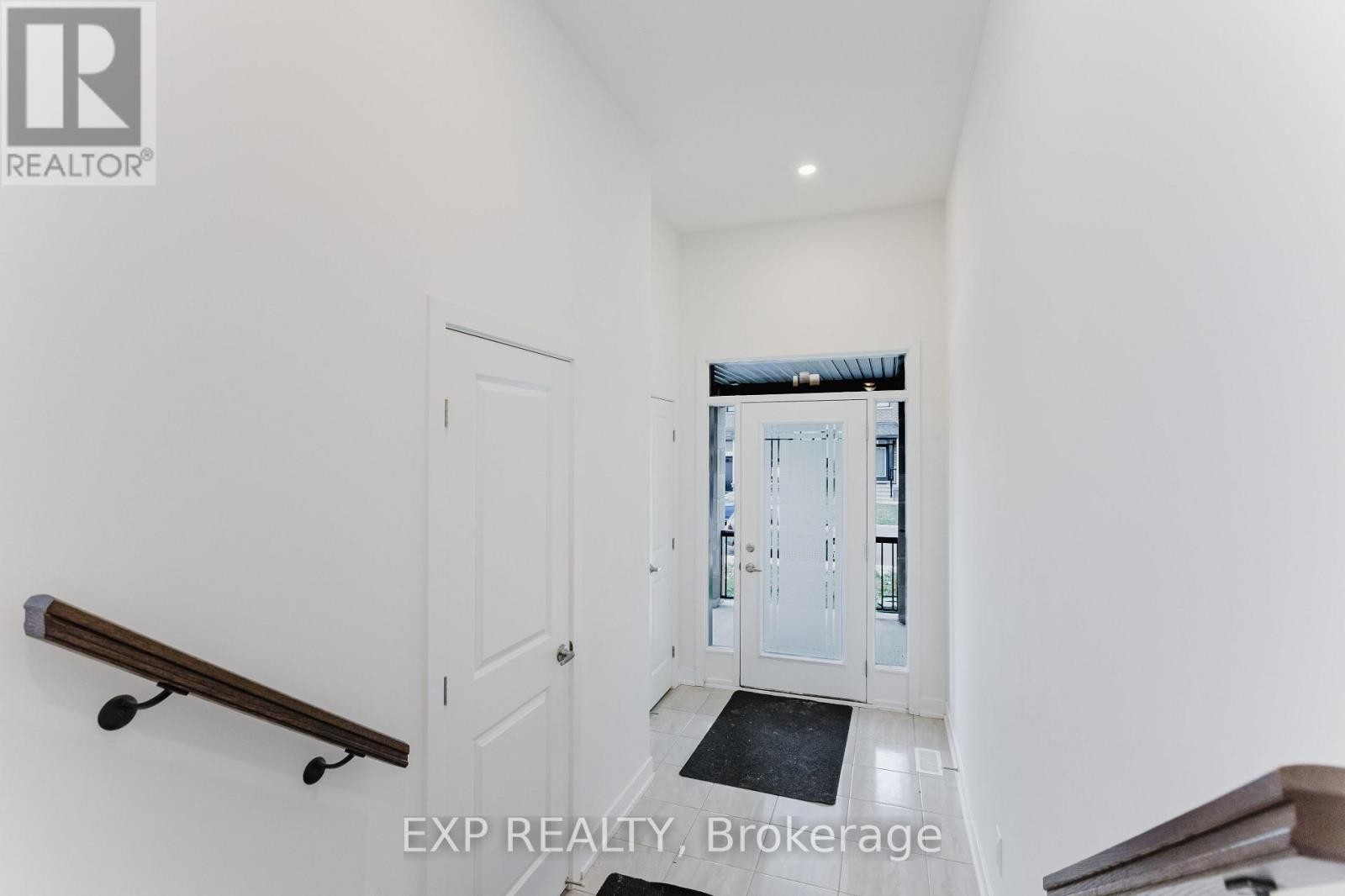 












808 MOCHI CIRCLE

,
Ottawa,




Ontario
K2J6Y9

