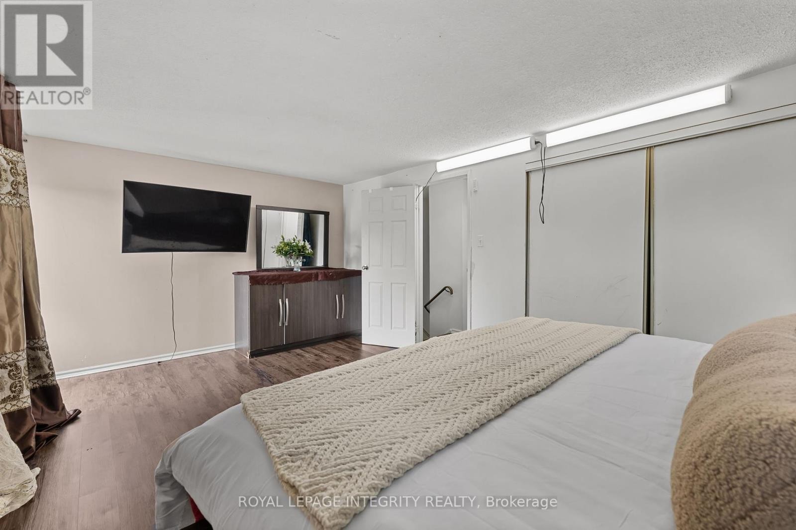 












3485 MCCARTHY ROAD

,
Ottawa,




Ontario
K1V8Z9

