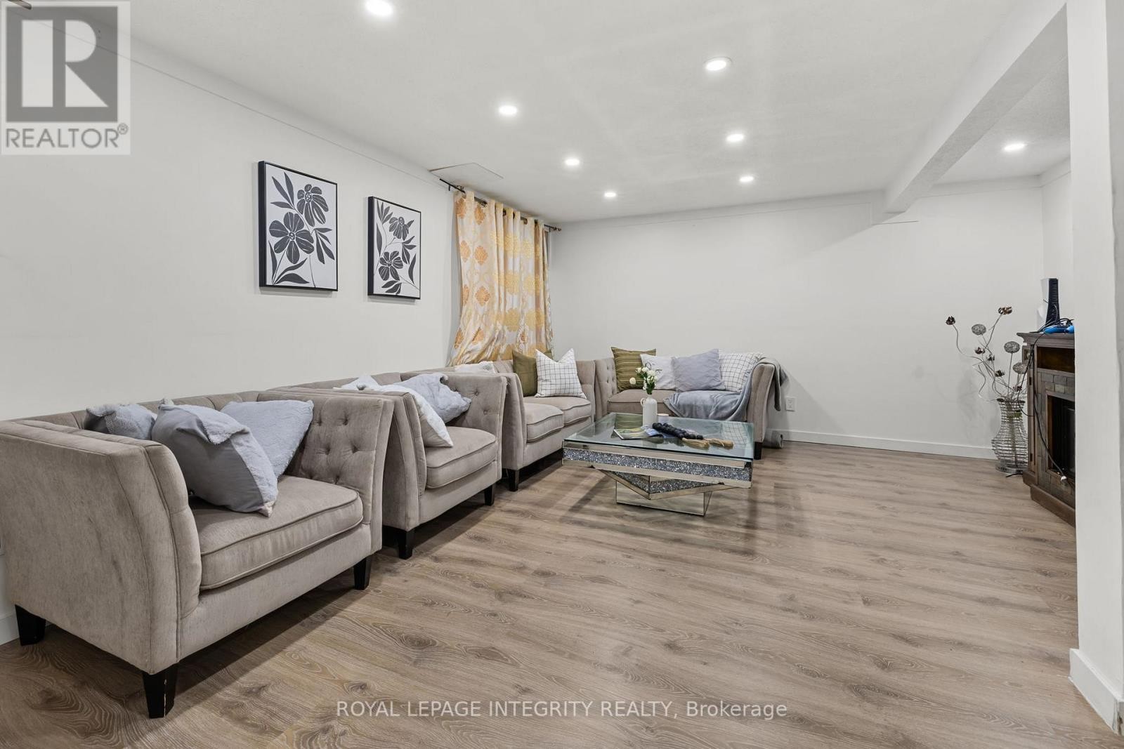 












3485 MCCARTHY ROAD

,
Ottawa,




Ontario
K1V8Z9

