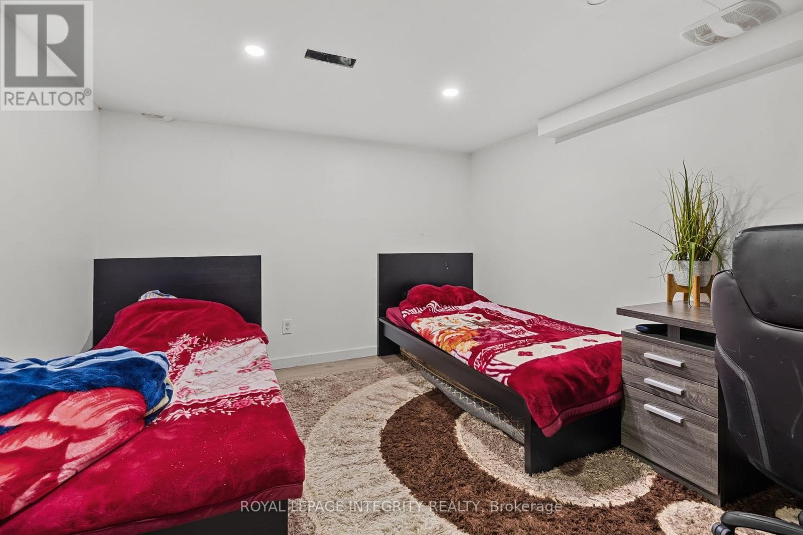 












3485 MCCARTHY ROAD

,
Ottawa,




Ontario
K1V8Z9

