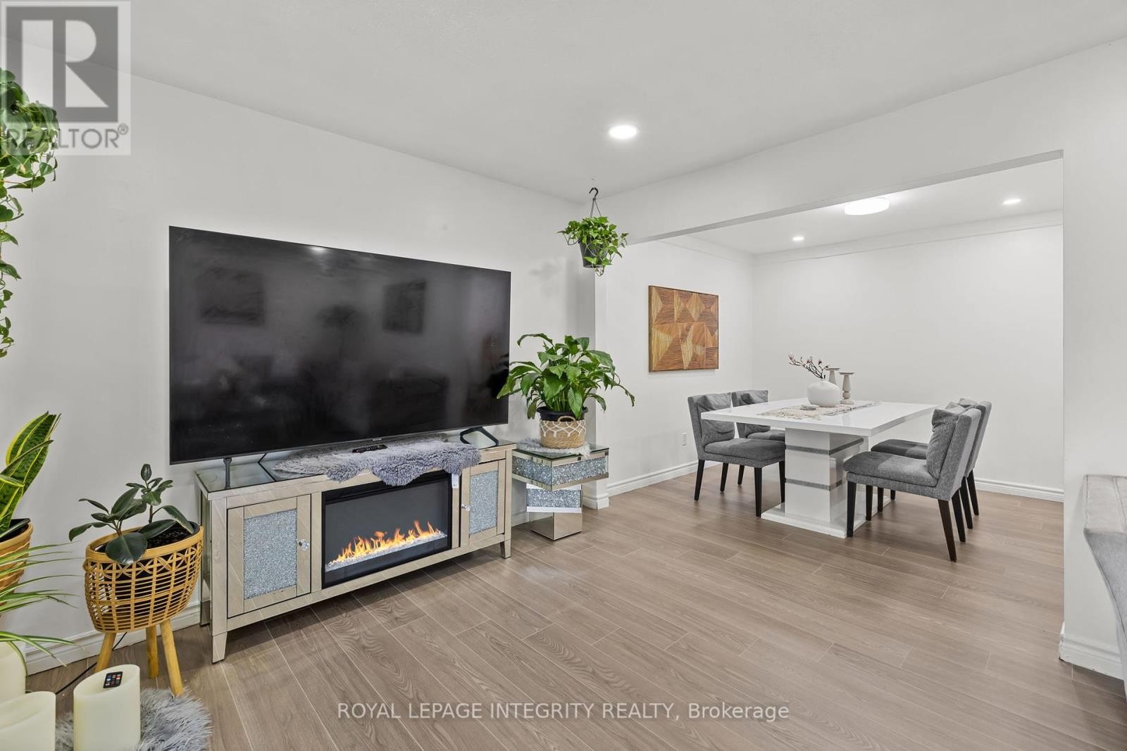 












3485 MCCARTHY ROAD

,
Ottawa,




Ontario
K1V8Z9

