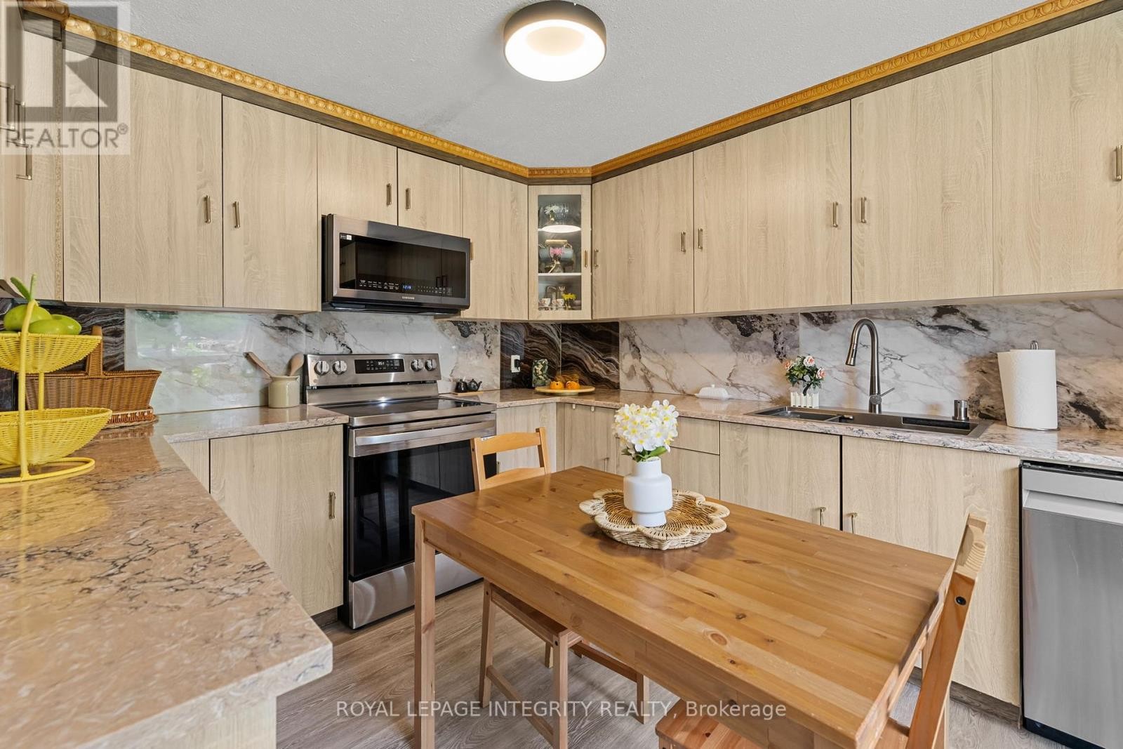 












3485 MCCARTHY ROAD

,
Ottawa,




Ontario
K1V8Z9

