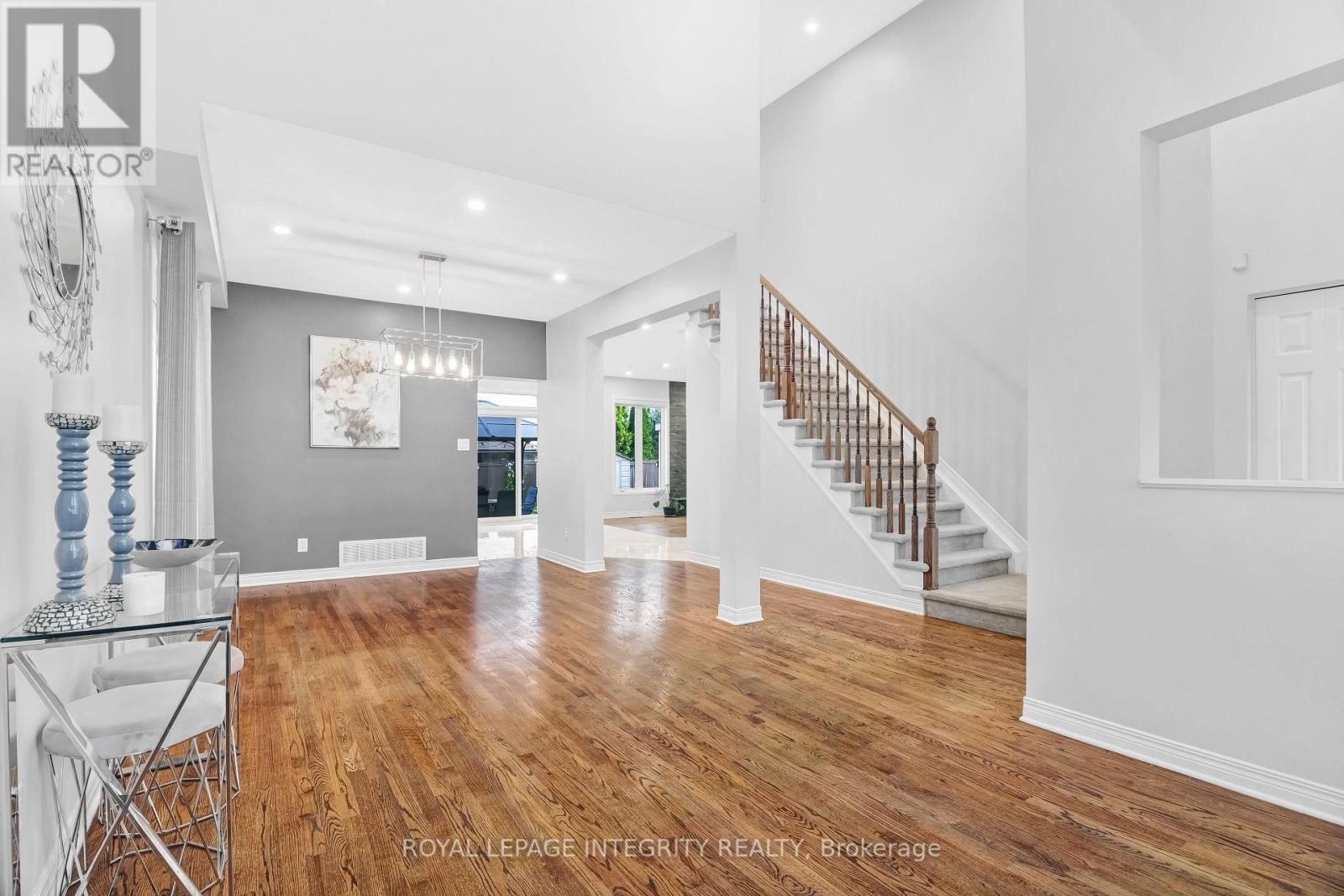 












173 LAMPLIGHTERS DRIVE

,
Ottawa,




Ontario
K2J0K9

