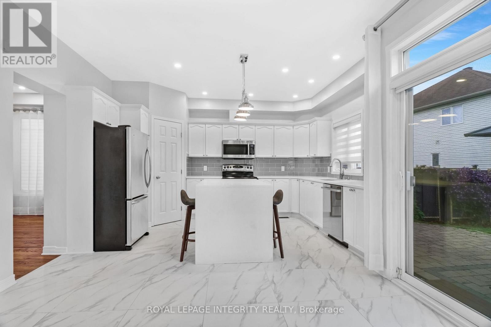 












173 LAMPLIGHTERS DRIVE

,
Ottawa,




Ontario
K2J0K9

