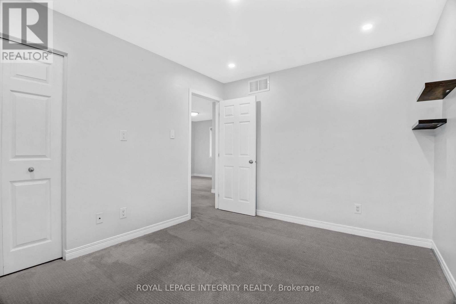 












173 LAMPLIGHTERS DRIVE

,
Ottawa,




Ontario
K2J0K9

