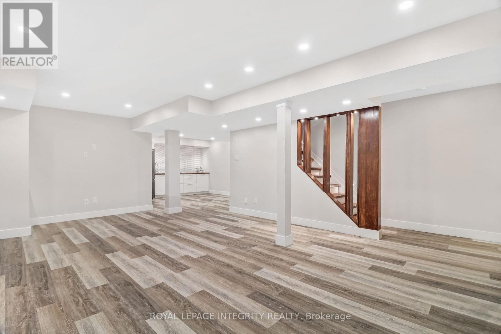 












173 LAMPLIGHTERS DRIVE

,
Ottawa,




Ontario
K2J0K9

