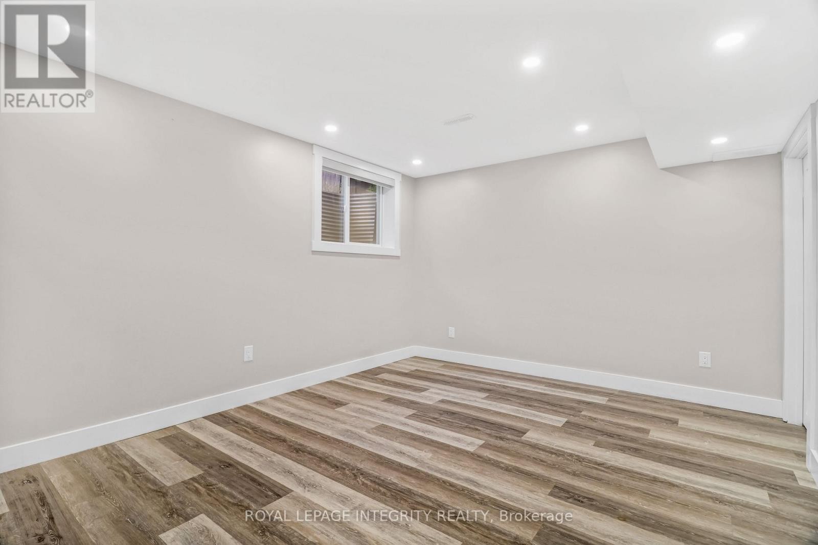












173 LAMPLIGHTERS DRIVE

,
Ottawa,




Ontario
K2J0K9

