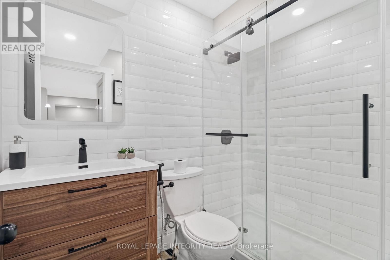 












173 LAMPLIGHTERS DRIVE

,
Ottawa,




Ontario
K2J0K9

