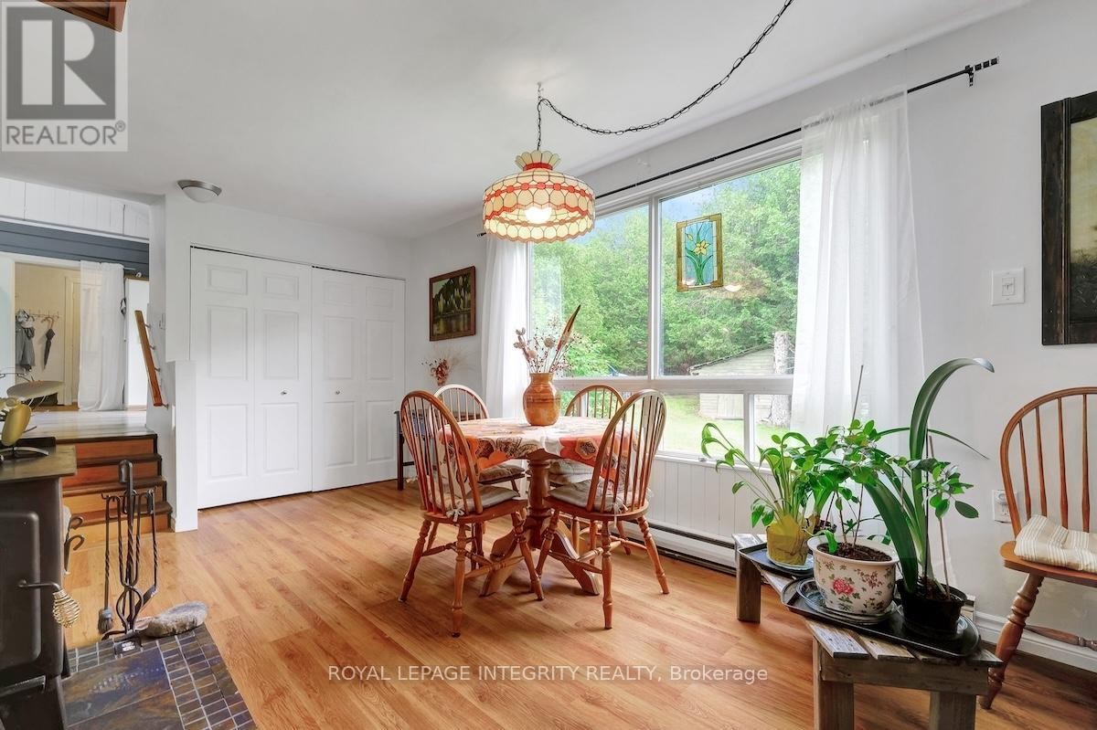 












865 CON 10 CONCESSION

,
Lanark Highlands,




Ontario
K0G1M0

