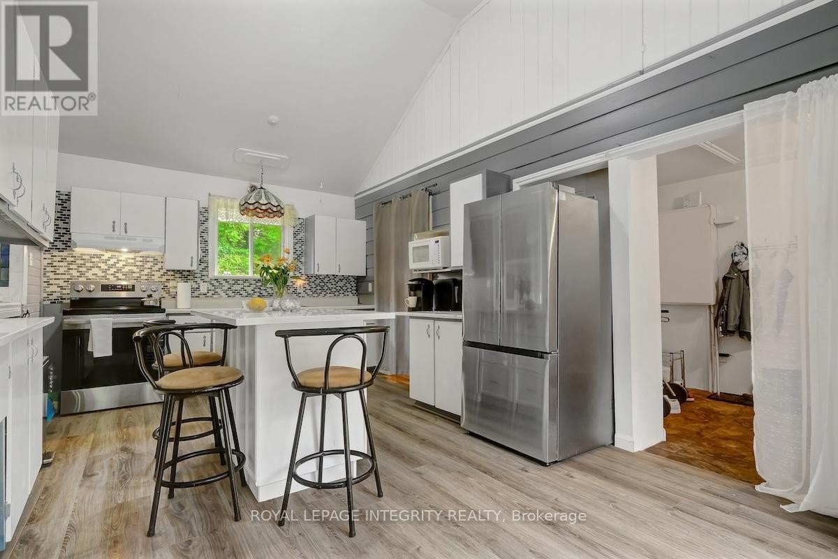 












865 CON 10 CONCESSION

,
Lanark Highlands,




Ontario
K0G1M0

